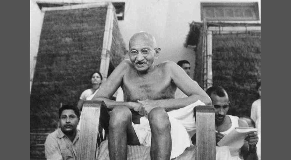 what is the father name of mahatma gandhi